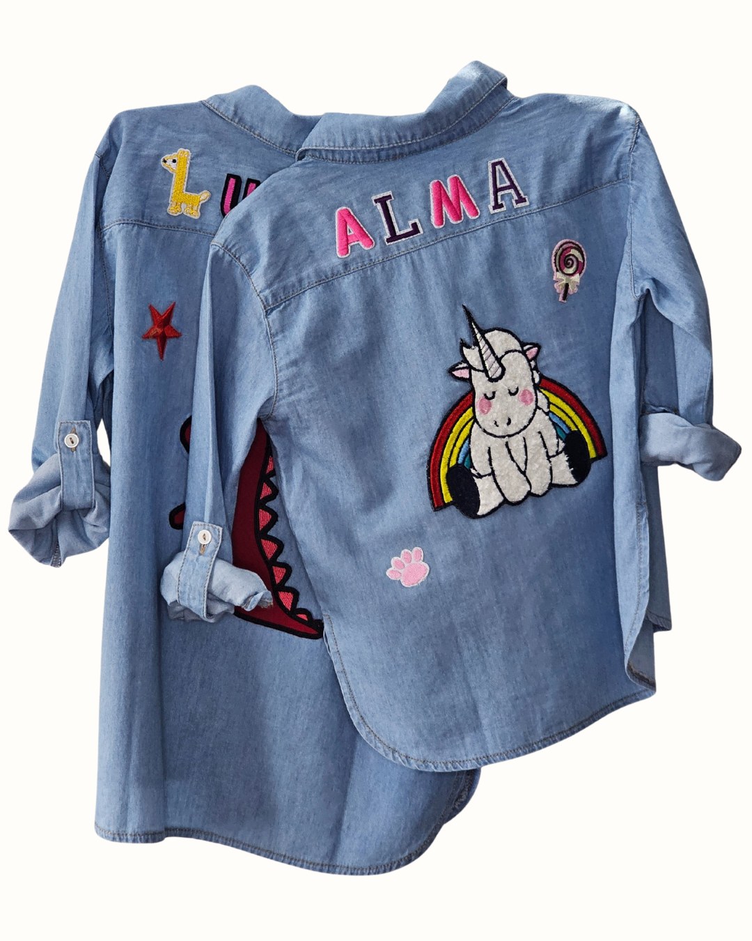 Dos camisas de jean PazKids personalizadas